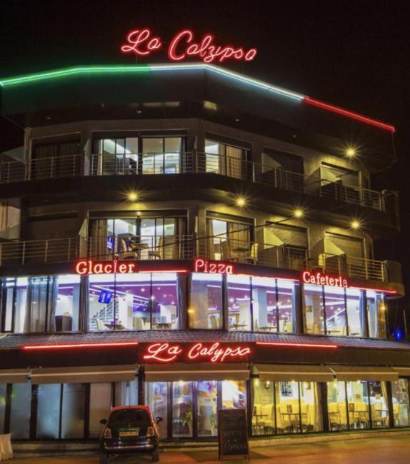 Calypso Hotel Aïn El Turk Buitenkant foto
