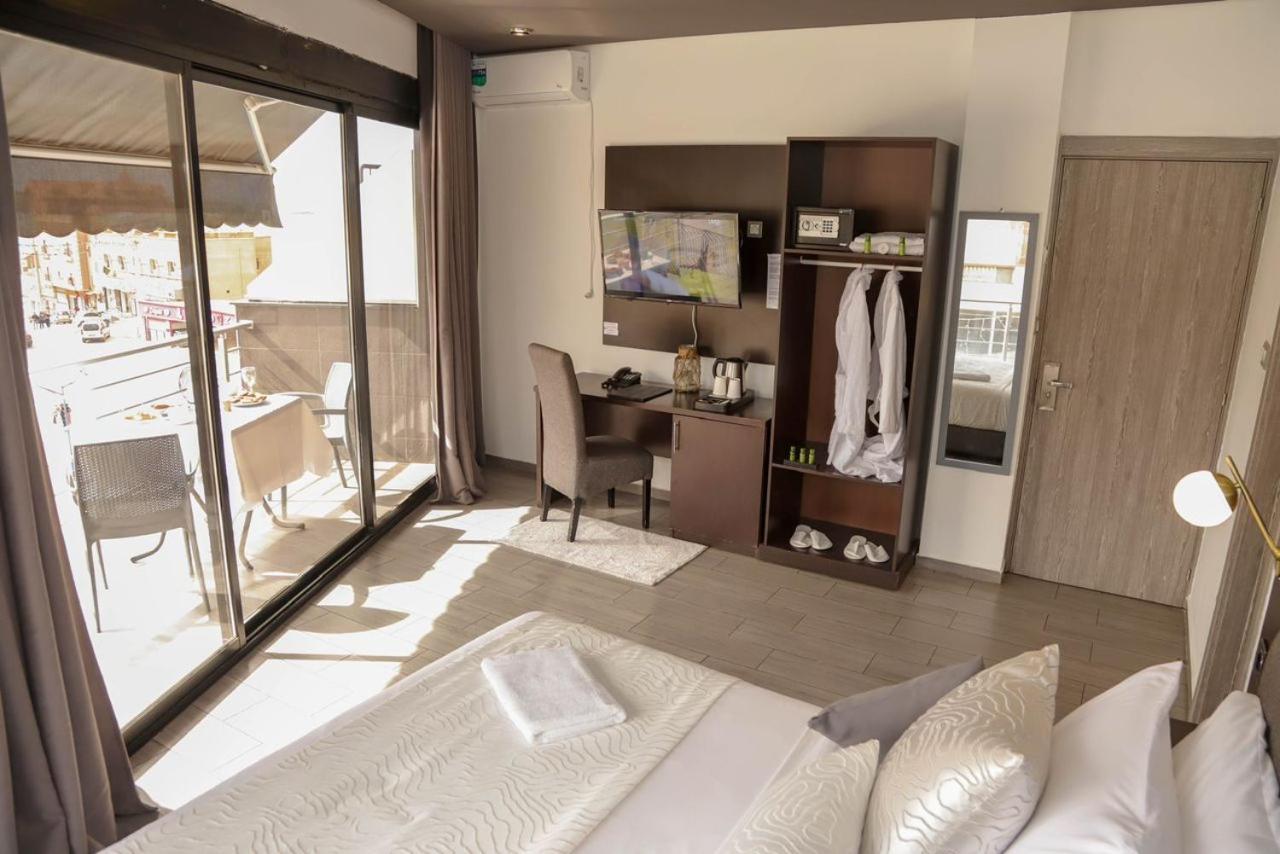 Calypso Hotel Aïn El Turk Buitenkant foto